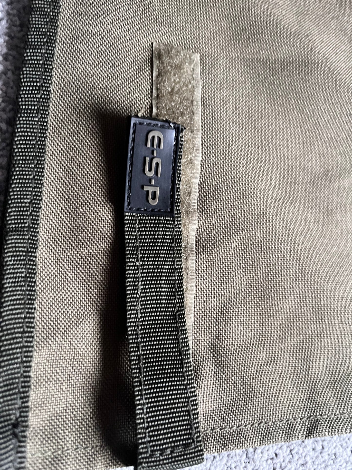 ESP 3 Rod Quiver With Hood